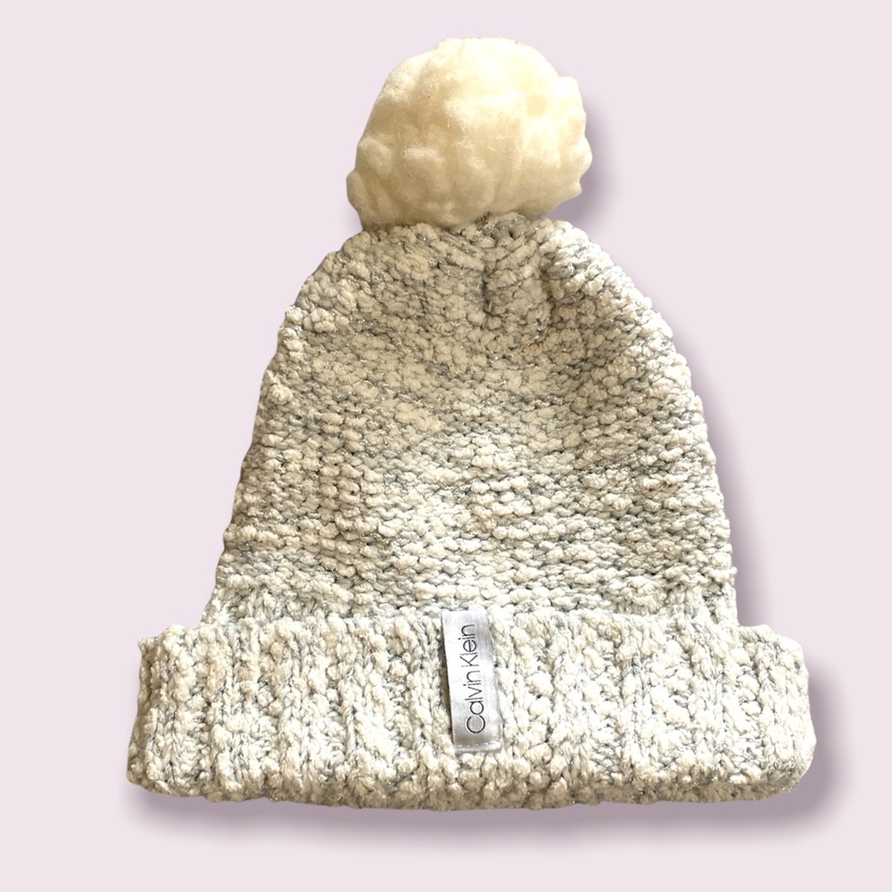 Beautiful Winter White Pom Beanie